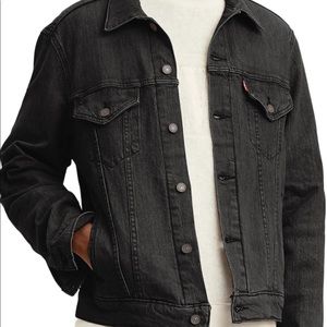 Levi’s Vintage Fit Denim Trucker Jacket Size Med
